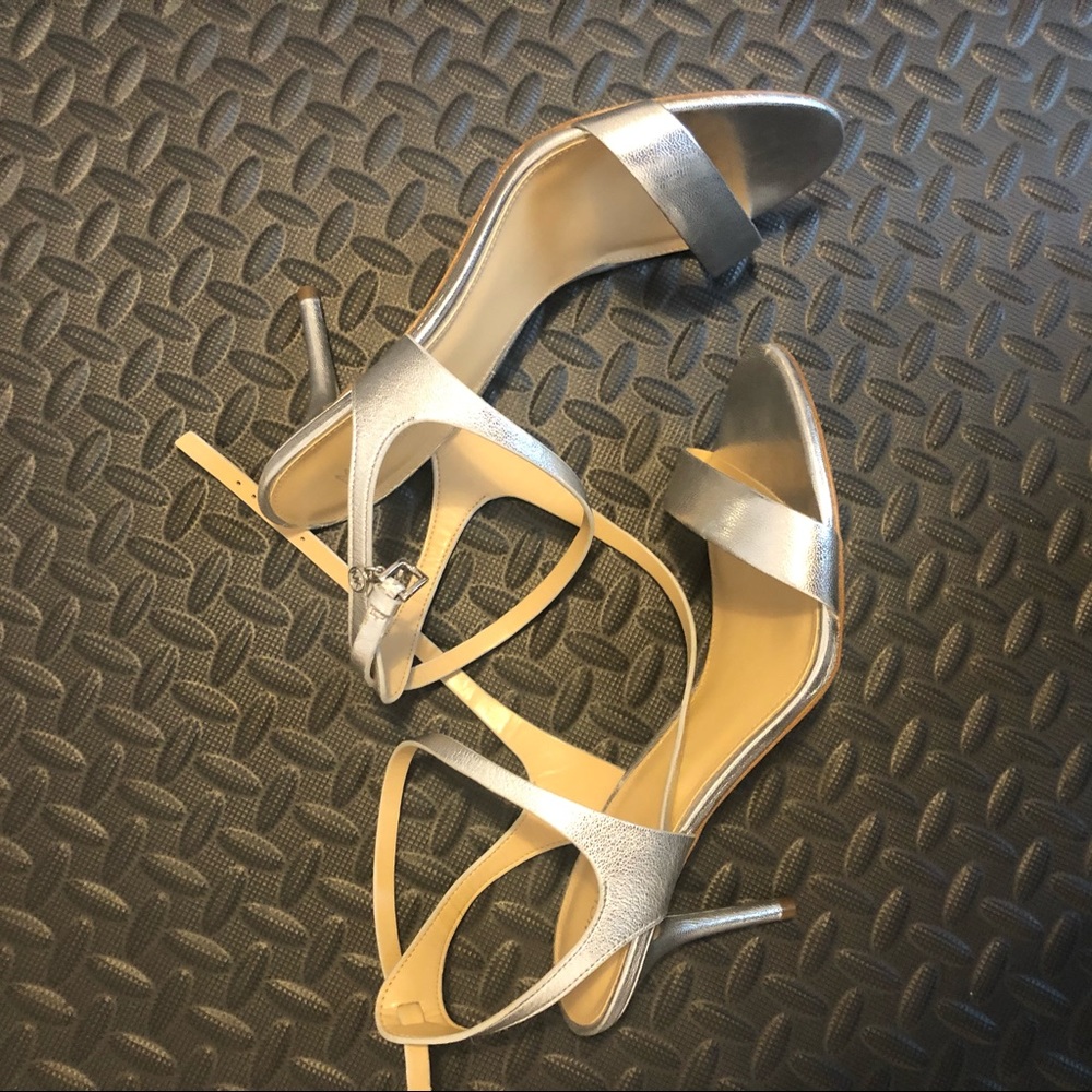 Michael Kors Silver Sandals SZ 9M